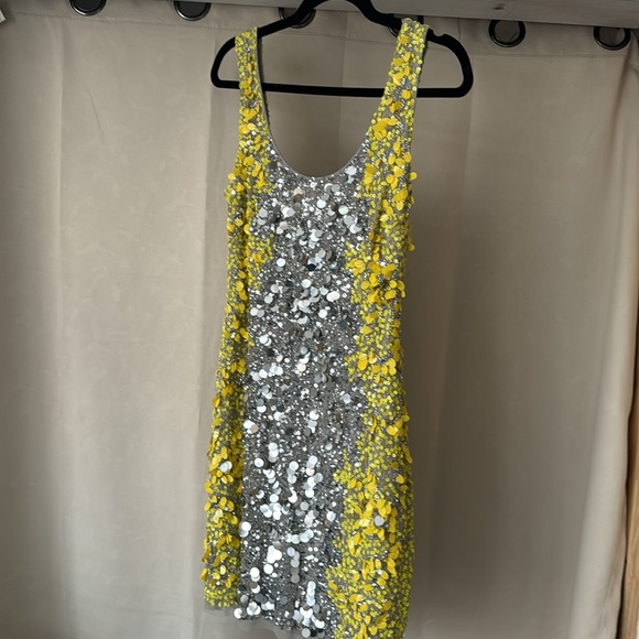 ✨ Aidan Mattox Contrast Beaded Cocktail Dress ✨